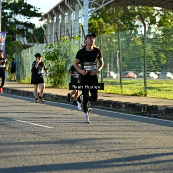 Runner Photo 1623673