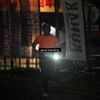 Runner Photo 1623885