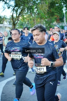 Runner Photo 1623913