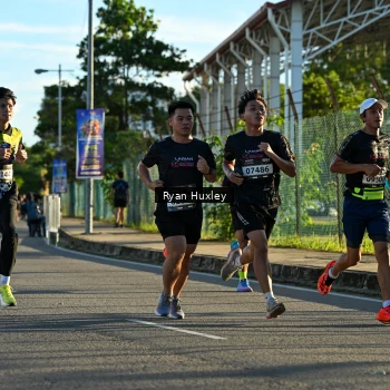 Runner Photo 1623933