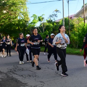 Runner Photo 1624168