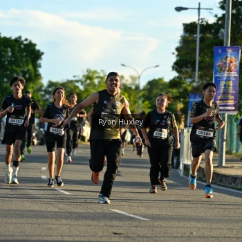 Runner Photo 1624180