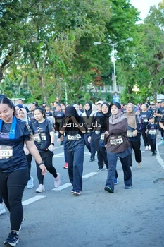 Runner Photo 1624255