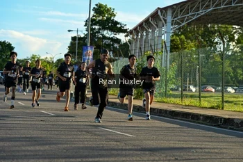 Runner Photo 1624346