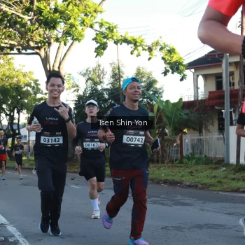 Runner Photo 1624365