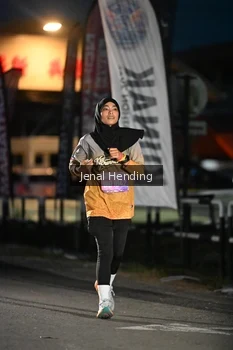 Runner Photo 1624368