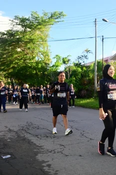 Runner Photo 1624421