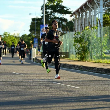 Runner Photo 1624458