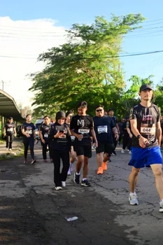 Runner Photo 1624468