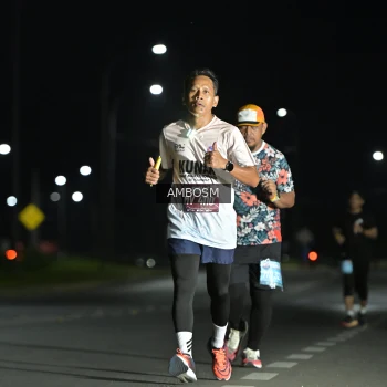 Runner Photo 1624498