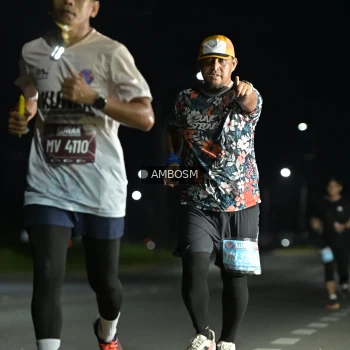 Runner Photo 1624513