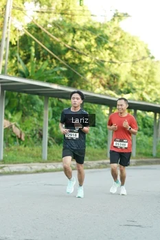 Runner Photo 1624576