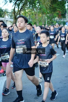 Runner Photo 1624623