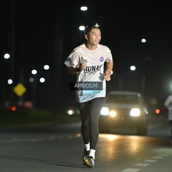 Runner Photo 1624644