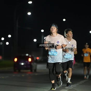 Runner Photo 1624741