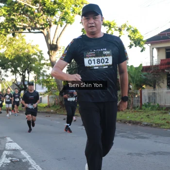 Runner Photo 1624839