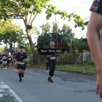 Runner Photo 1624865
