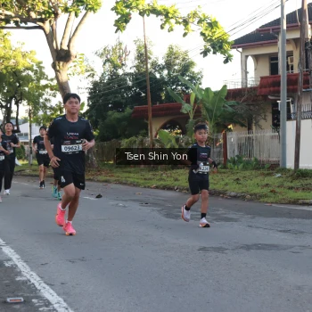 Runner Photo 1625064