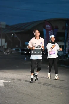 Runner Photo 1625075