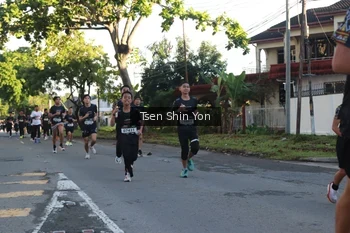 Runner Photo 1625076