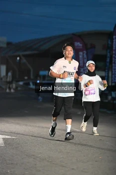 Runner Photo 1625078
