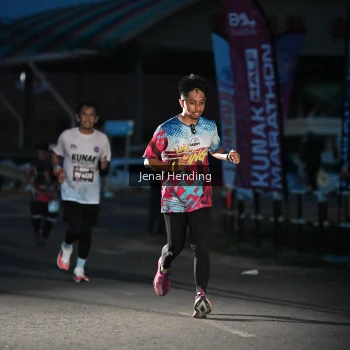 Runner Photo 1625112