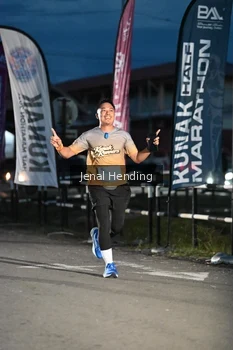 Runner Photo 1625121