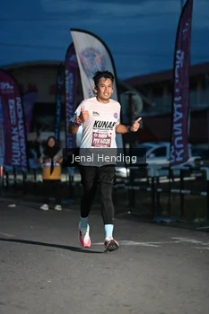 Runner Photo 1625136