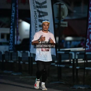 Runner Photo 1625294