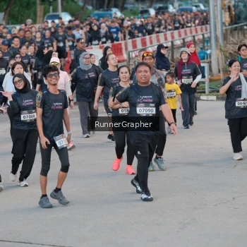 Runner Photo 1625366