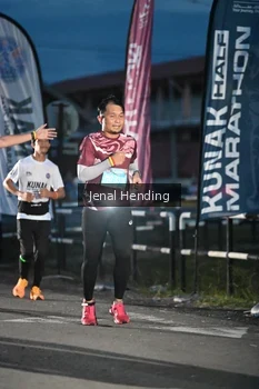 Runner Photo 1625381