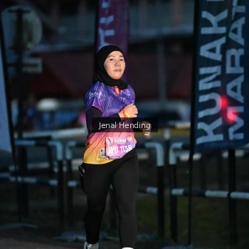 Runner Photo 1625400