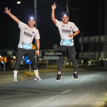 Runner Photo 1625453