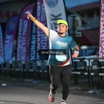 Runner Photo 1625504