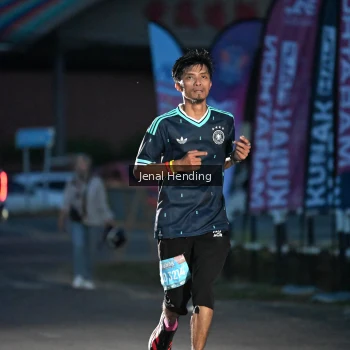 Runner Photo 1625593