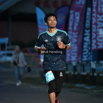 Runner Photo 1625602