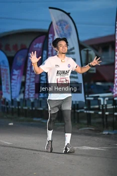 Runner Photo 1625643