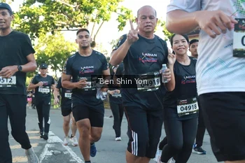 Runner Photo 1625649