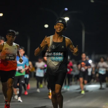 Runner Photo 1625650
