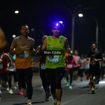 Runner Photo 1625665