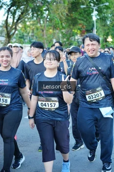 Runner Photo 1625678