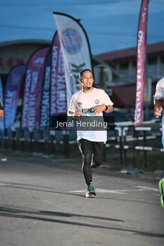 Runner Photo 1625686
