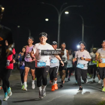 Runner Photo 1625698