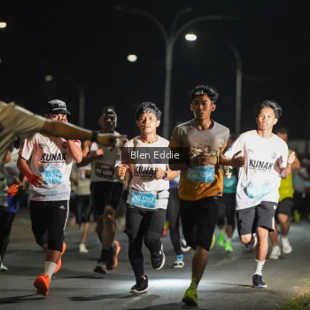 Runner Photo 1625717