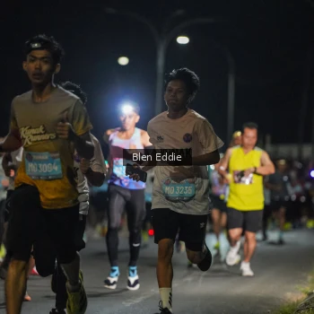 Runner Photo 1625719