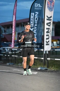 Runner Photo 1625742