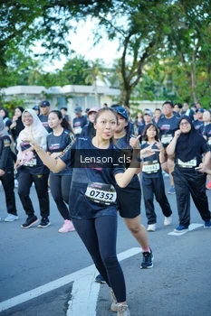 Runner Photo 1625781