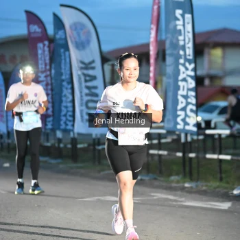 Runner Photo 1625816