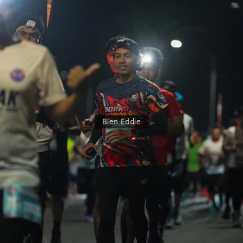 Runner Photo 1625835