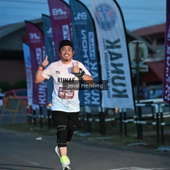 Runner Photo 1625870